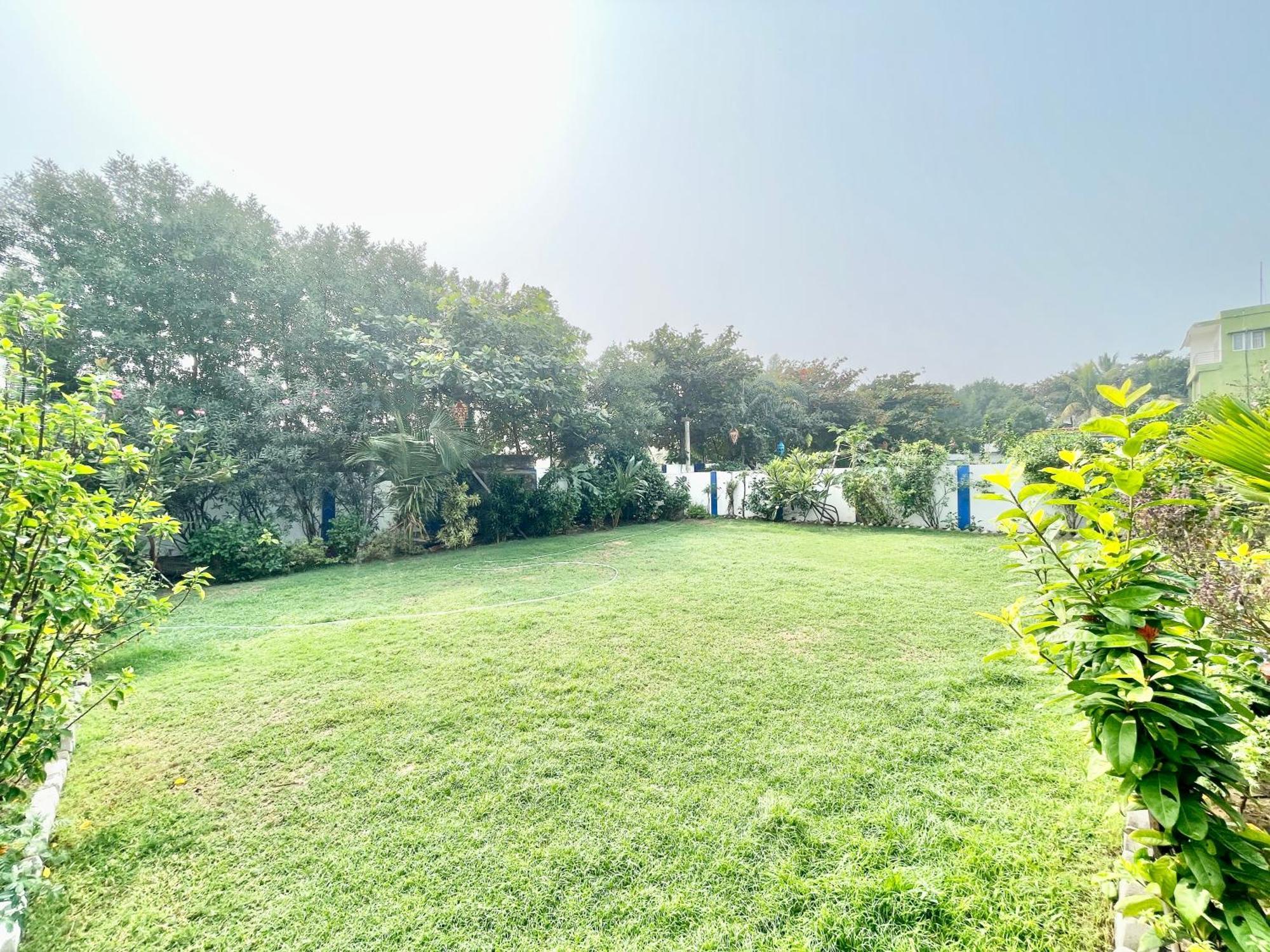 Hotel V-I Near Sea , Puri Private-Park -Gym-Spa Fully-Airconditioned-Hotel Lift-And-Parking-Facilities Breakfast-Included エクステリア 写真