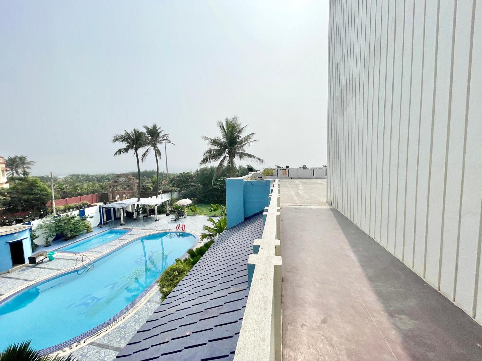 Hotel V-I Near Sea , Puri Private-Park -Gym-Spa Fully-Airconditioned-Hotel Lift-And-Parking-Facilities Breakfast-Included エクステリア 写真